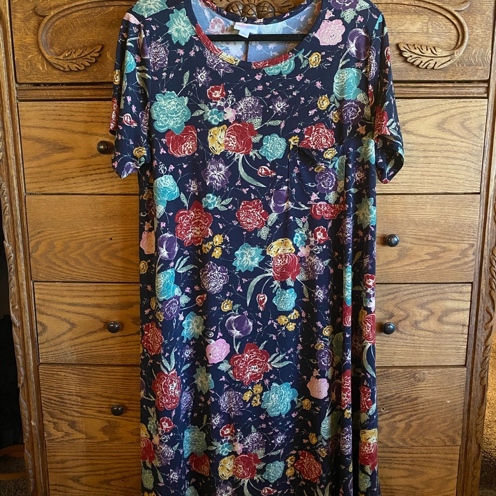 LuLaRoe Floral Carly